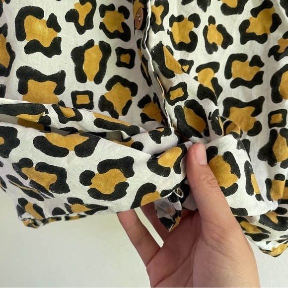 Consept Collective cheetah print hand blocked novelty print button up blouse - Picture 9 of 10